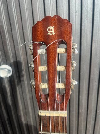 Guitarra Clásica Alhambra 2C + Funda