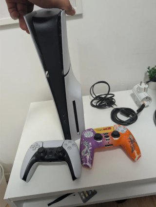 Consola PlayStation 5 + 2 Mandos