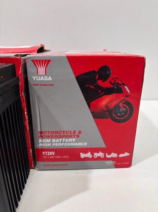 6 Baterías Yuasa YTZ8V AGM 12V, 7.4 Ah 120-130 CCA