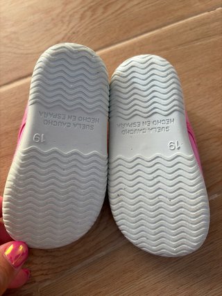 Zapatos de bebé hechos en España