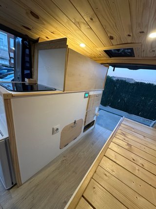 Mercedes Camperizada – Homologada + PlacaSolar