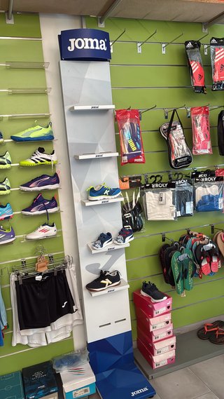 Mobiliario Tienda Deportiva