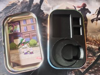 LOTE POKÉMON TCG CARTAS + LATAS