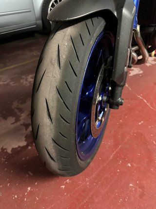 Yamaha MT-09 V1 Naked Moto