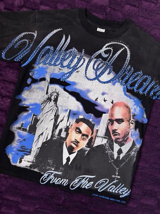 Camiseta Valley Dreams Negra y Azul