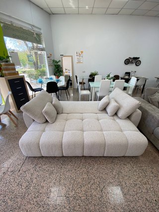 Sofá Cama Beige con Arcón y Cojines