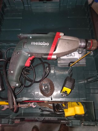 Taladro Metabo SBE 710 con accesorios