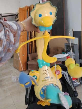 Móvil musical para cuna