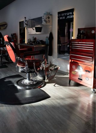 Barbería/Peluquería/centro estética en el centro