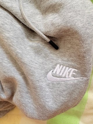 Pantalón chándal Nike gris