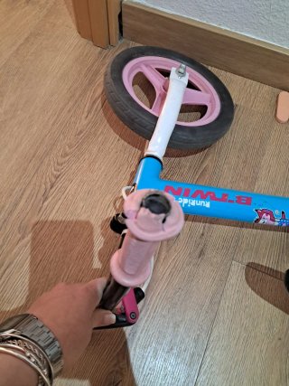 Bicicleta infantil BTWIN sin pedales azul