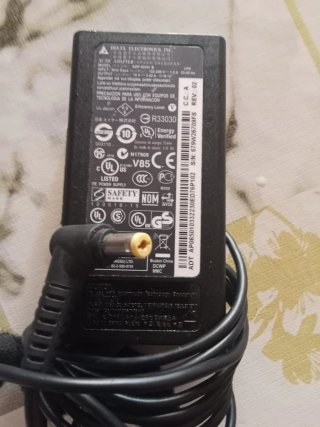 Cargadores Portátiles ASUS y TOSHIBA