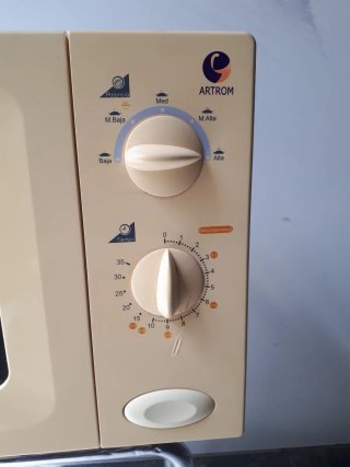 Microondas Artrom