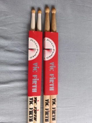 Par de juegos de baquetas Vic Firth vintages