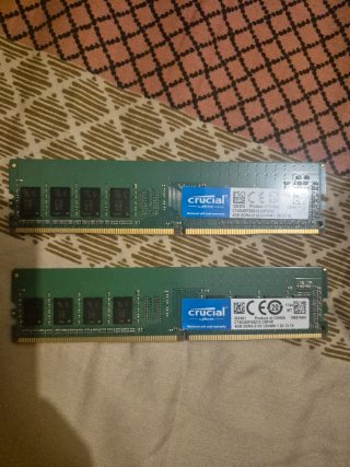 2x Crucial 4GB DDR4-2133 UDIMM