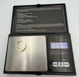 Anillo Oro 18k Circonitas Rojas y Blancas 1.90 gr