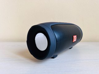 Altavoz Bluetooth Negro - Nuevo