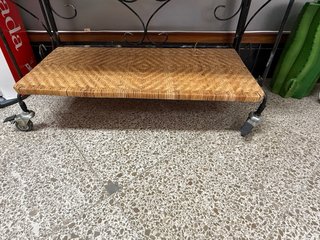 Estantería Hierro y Mimbre