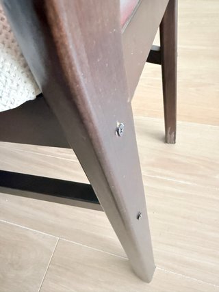 Comedor Mesa y 6 Sillas expansible 4-6