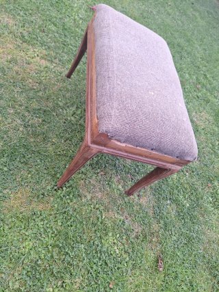 Banqueta de madera para tapizar