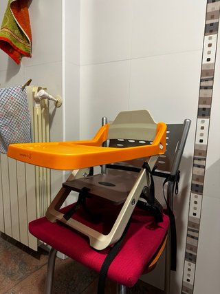 Silla de comer para bebé Jane adaptable