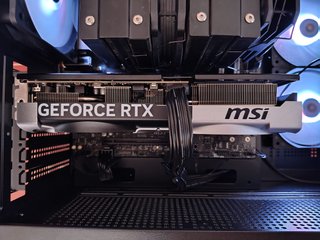 Tarjeta grafica GeForce RTX5070 MSI VENTUS OC 12GB