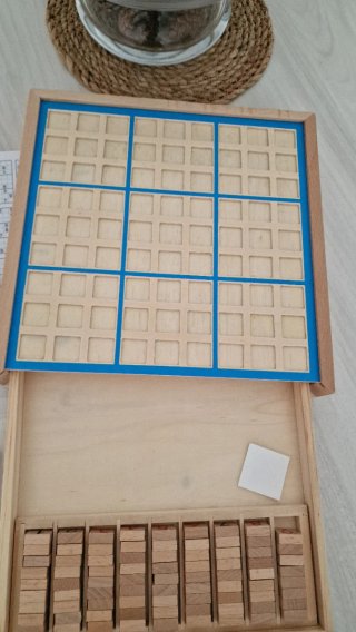 Juego de mesa Sudoku de madera