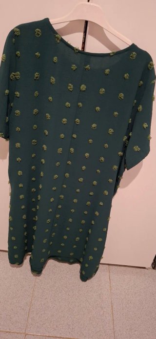 Vestido midi verde con textura