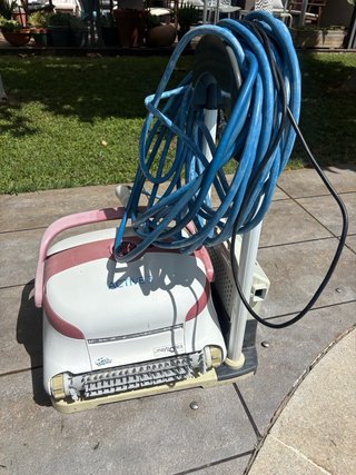 Robot Limpiafondos Dolphin