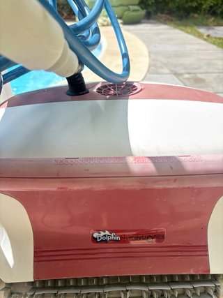 Robot Limpiafondos Dolphin