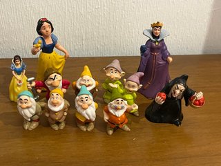 Lote Figuras Blancanieves y 7 Enanitos Disney