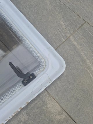 Ventana Caravana Hobby