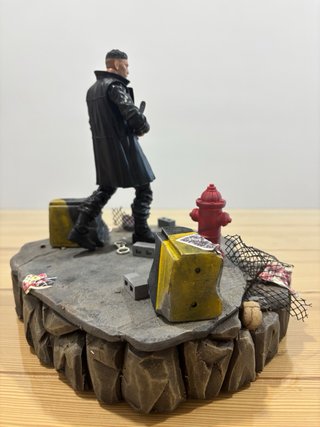 Punisher Marvel Legends + Diorama