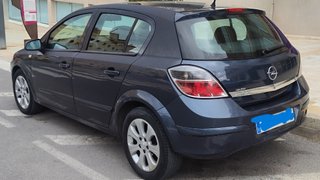 Opel Astra 2008 5 Puertas - Manual, Económico