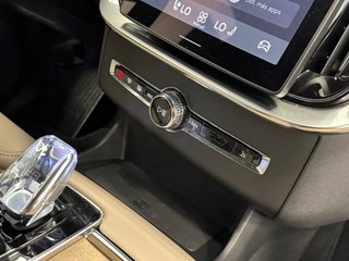 Volvo XC90 T8 AWD PLUS DARK RECHARGE AUTO