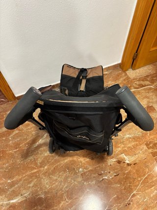 Silla de Paseo Cybex Onix Negra/Marrón