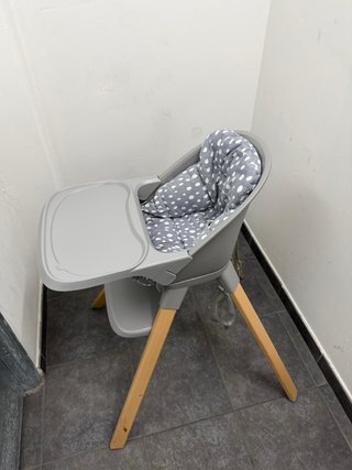 Trona bebé gris y madera