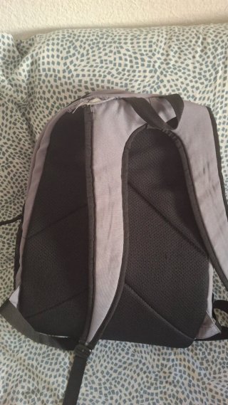 Lote 4 mochilas: Adidas y más