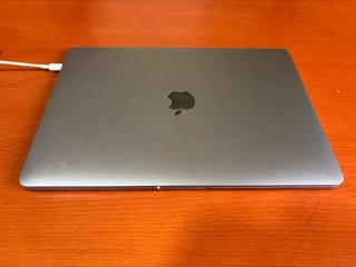MacBook Pro 256GB Plata/Gris Espacial