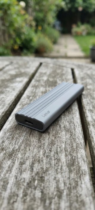 Lexar E300 Enclosure USB 3.2 Samsung M.2 NVMe SSD