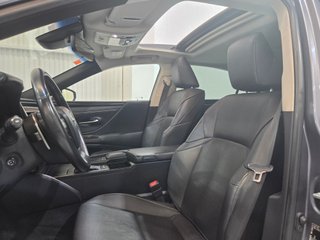 Lexus ES 2.5 300h Luxury
