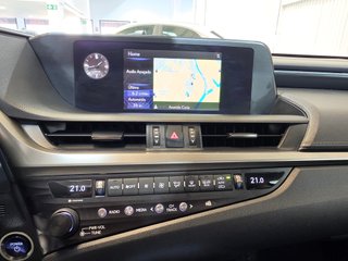 Lexus ES 2.5 300h Luxury