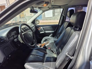 Mercedes-Benz ML 320 V6 (Automático / 4x4 / Enganc