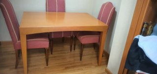 Sillas de comedor tapizada burdeos