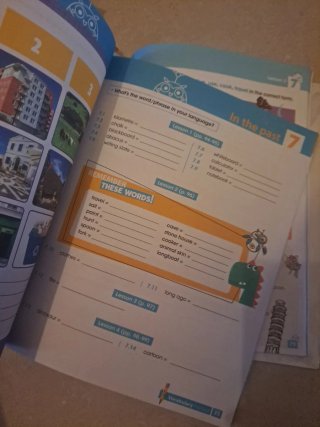 I wonder 3 Pact activity book y grammar and vocabu