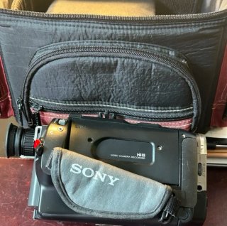 Videocámara Sony Handycam Hi8 CCD-TR713E PAL