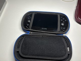 PlayStation Vita Sony Nero + Accessori
