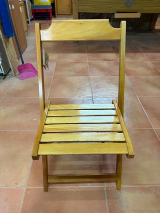 Silla plegable de madera