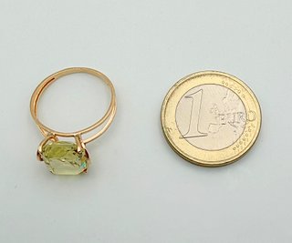 Anillo Oro 18k con Piedra Grande. 2.68 gr.