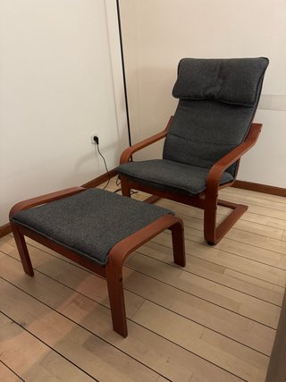Sillón Ikea con Reposapiés Madera y Tela